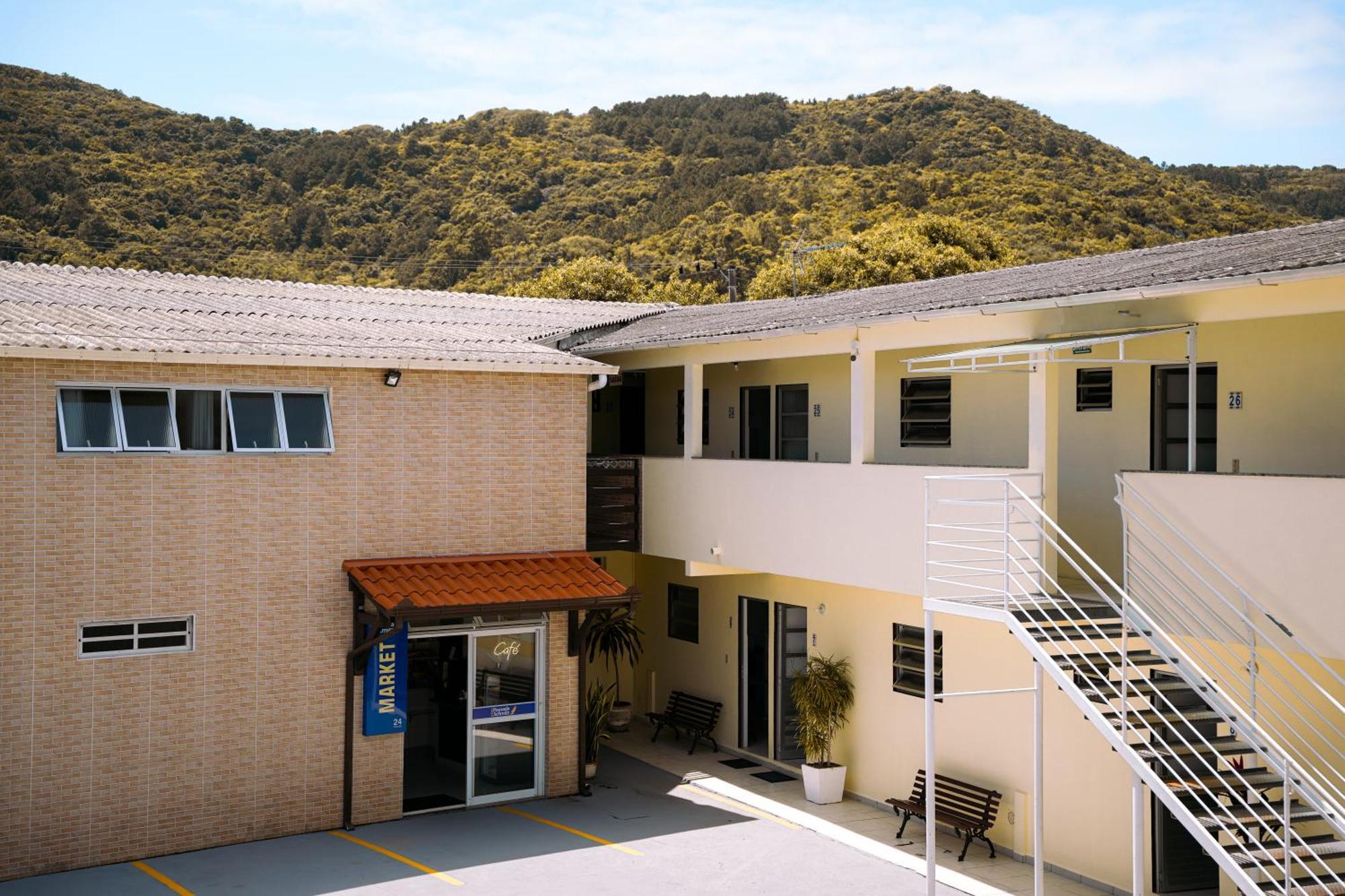 Schmitz Inn